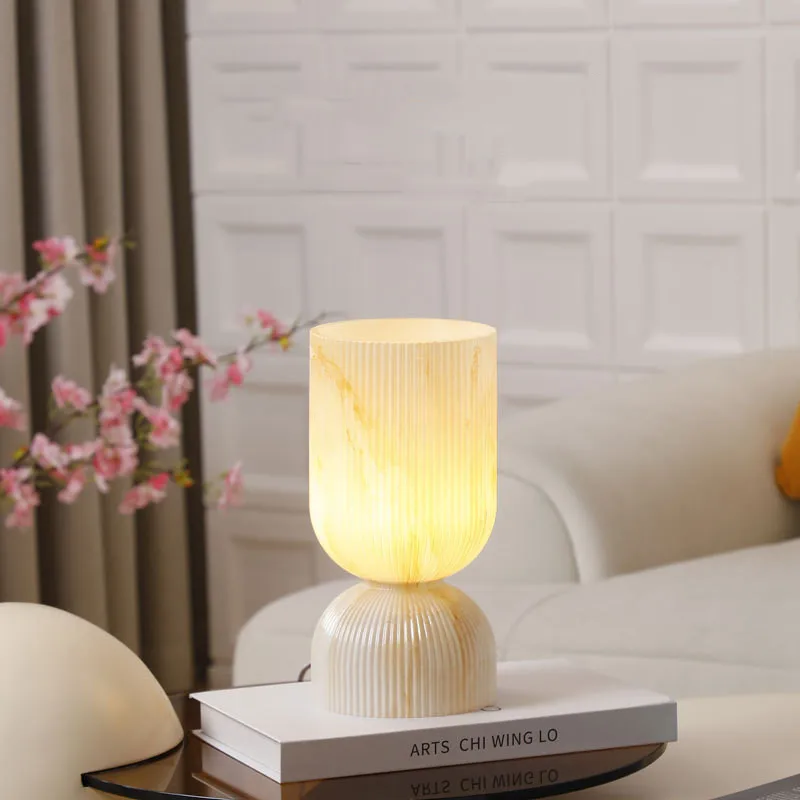

Retro Glass Vase Desk Lamp Dimmable Girl Bedroom Bedside Ambient Light Interior Decoration Lamp