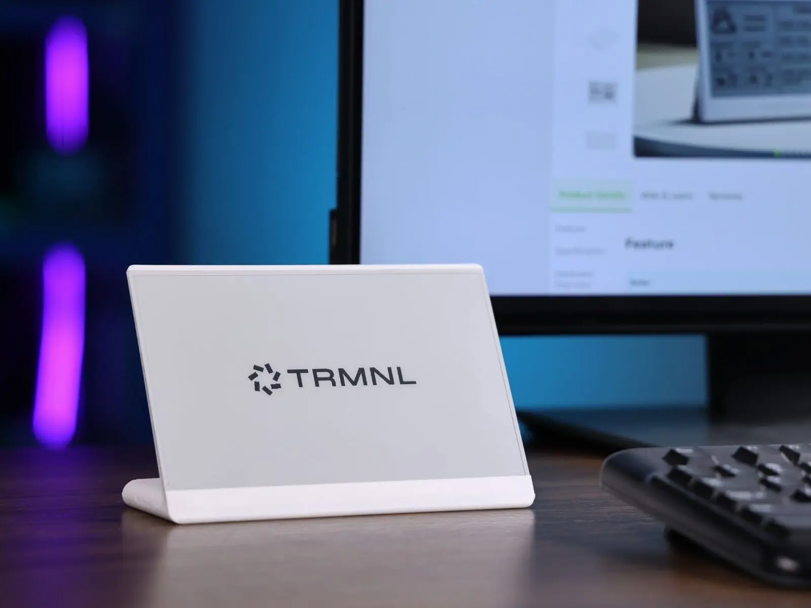 TRMNL BYOD 7.5 بوصة (OG) مجموعة أدوات الحبر الإلكتروني، حبر إلكتروني أحادي اللون XIAO ESP32-S3 PLUS، متوافق مع Arduino IDE قابل لإعادة الشحن منخفض الطاقة