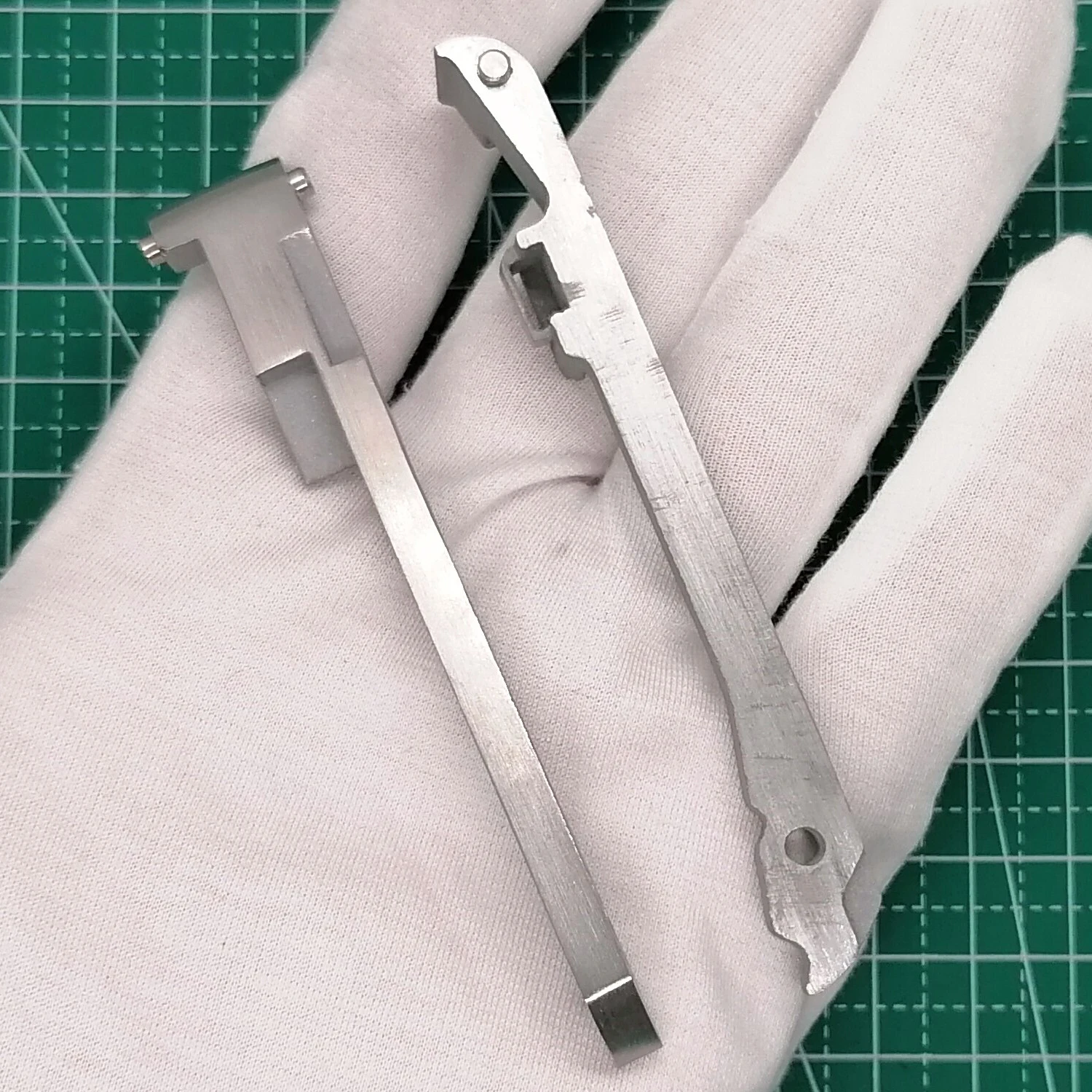 1 Pair Aluminum Alloy Replacement Parts for Leatherman Free T4 Modification(PLIERS NOT INCLUDED)