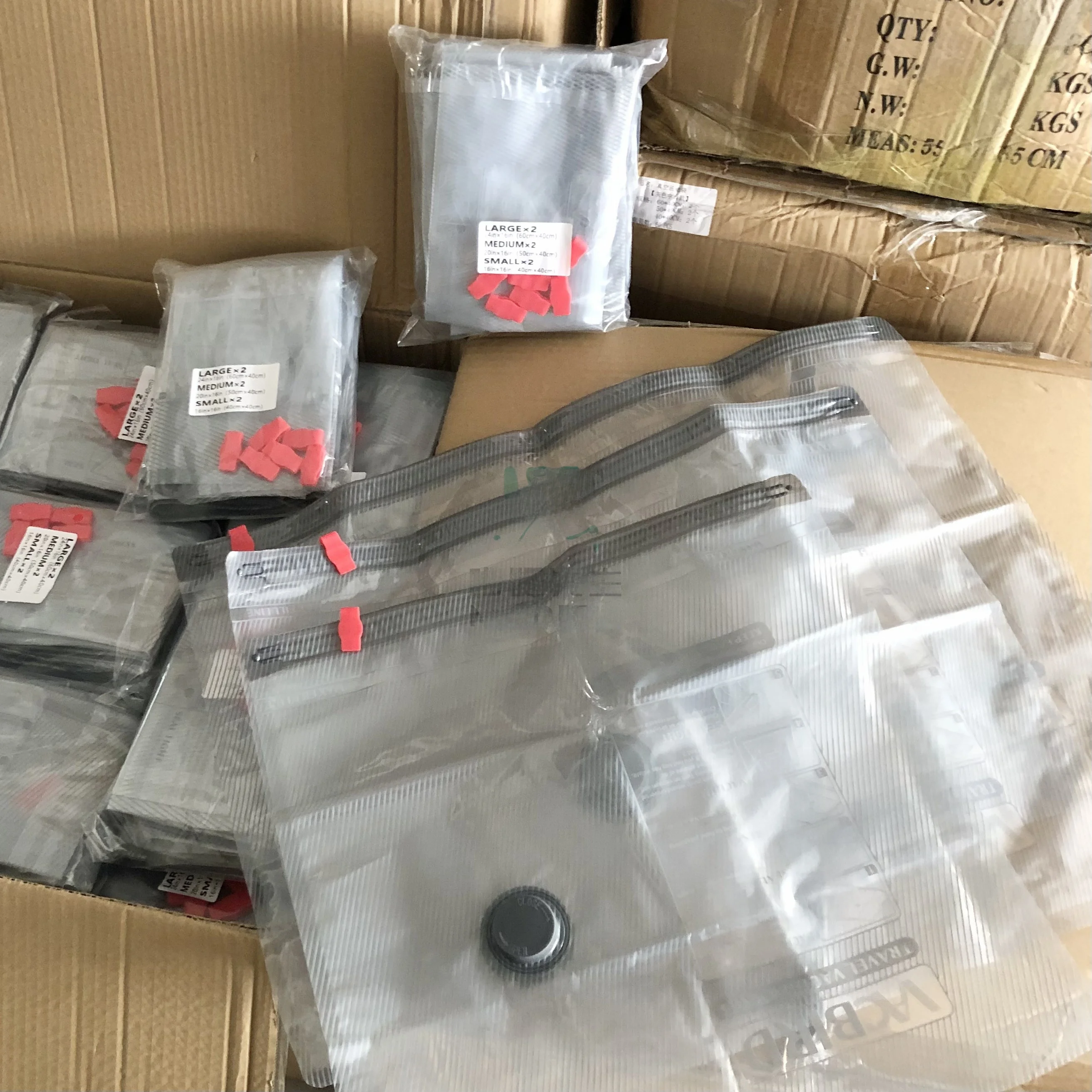 conjunto-de-6-sacos-de-compressao-a-vacuo-para-uso-domestico-armazenamento-de-roupas-e-edredons-a-prova-de-umidade-e-mofo-ferramenta-organizadora-que-economiza-espaco