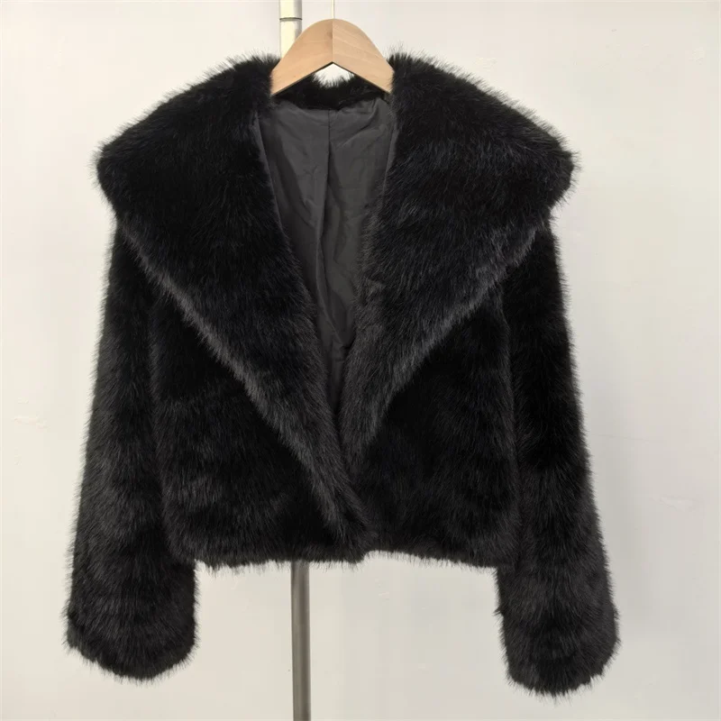 

Women's Plus Size Winter Fur Coat Fox Large Lapel Loose Short Top Elegant Warmth For Cold Weather