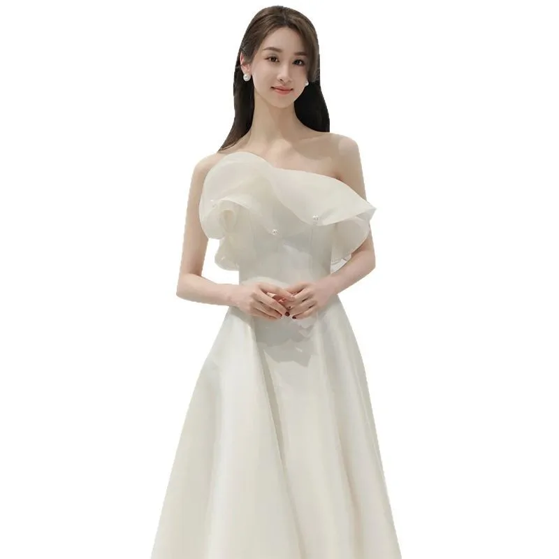 프랑스 새틴 끈이 없는 가벼운 웨딩 드레스 간단한 약혼 드레스 연꽃 잎 칼라 환영 드레스 흰색 정장 드레스 맞춤형