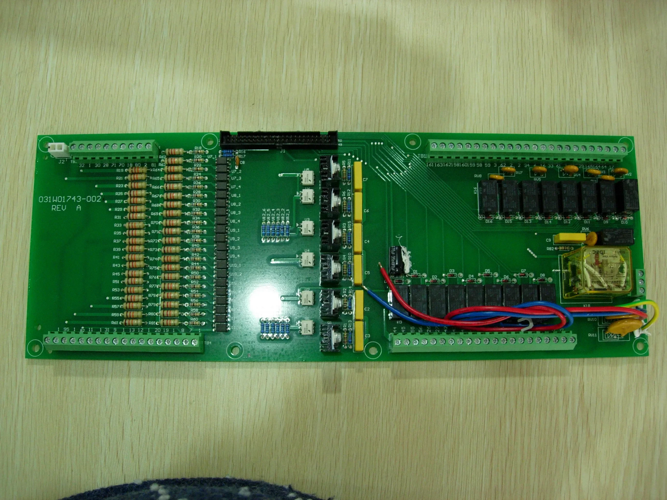

Central air conditioning accessory IO board is suitable for 031-01743-001 IO board 031-01743-002