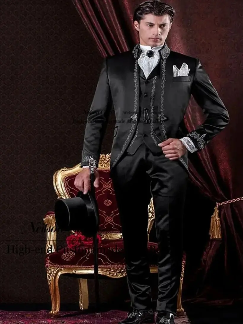 

Fashion Black Classical Male Prom Blazers 3 Pieces Jacket Vest Pants Sets Wedding Suits For Men Slim Fit Groomsmen Costume Homme