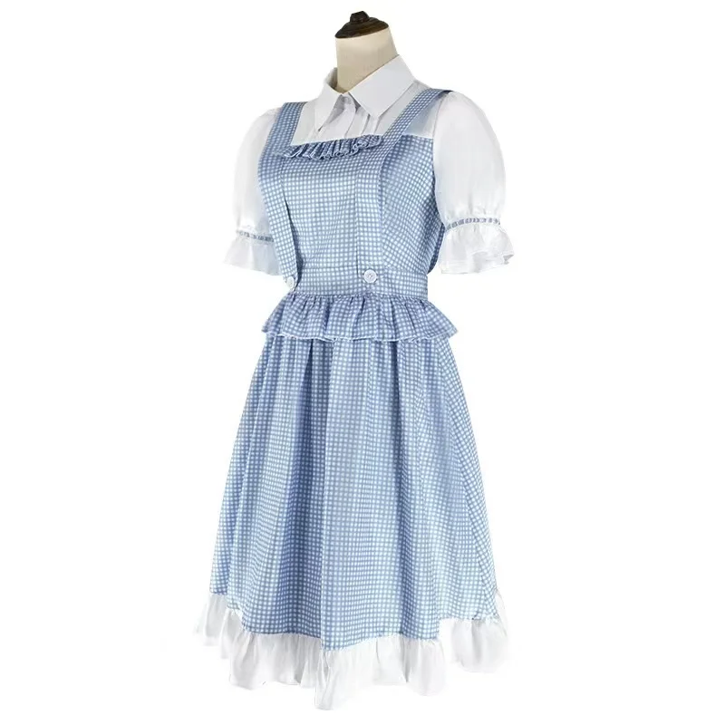 Trang phục màu xanh tươi cho phụ nữ, trang phục cosplay của Dorothy từ Identity V, và trang phục Halloween Lolita.