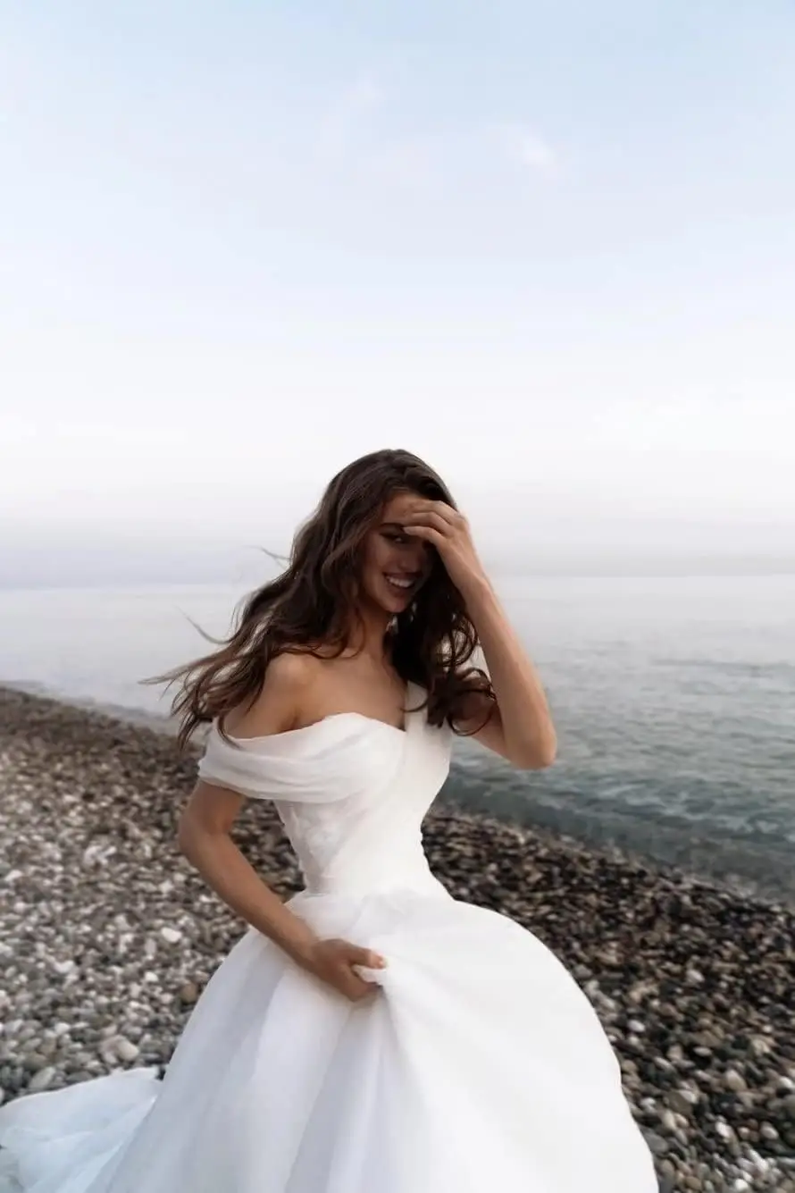 Vestidos de fiesta de tul con un hombro hechos a medida, vestido largo para quinceañeras, vestido de baile de Organza, vestido de novia hinchado para novia, vestidos de novia