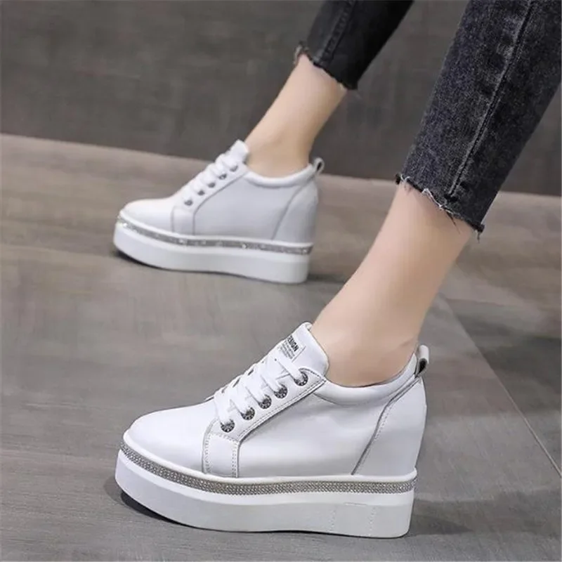 

Plus Size 40 Women Wedge Sneakers Side lace-up PU Leather Casual Flat Shoes Sequins Thick Bottom White Shoes Internal Heighten