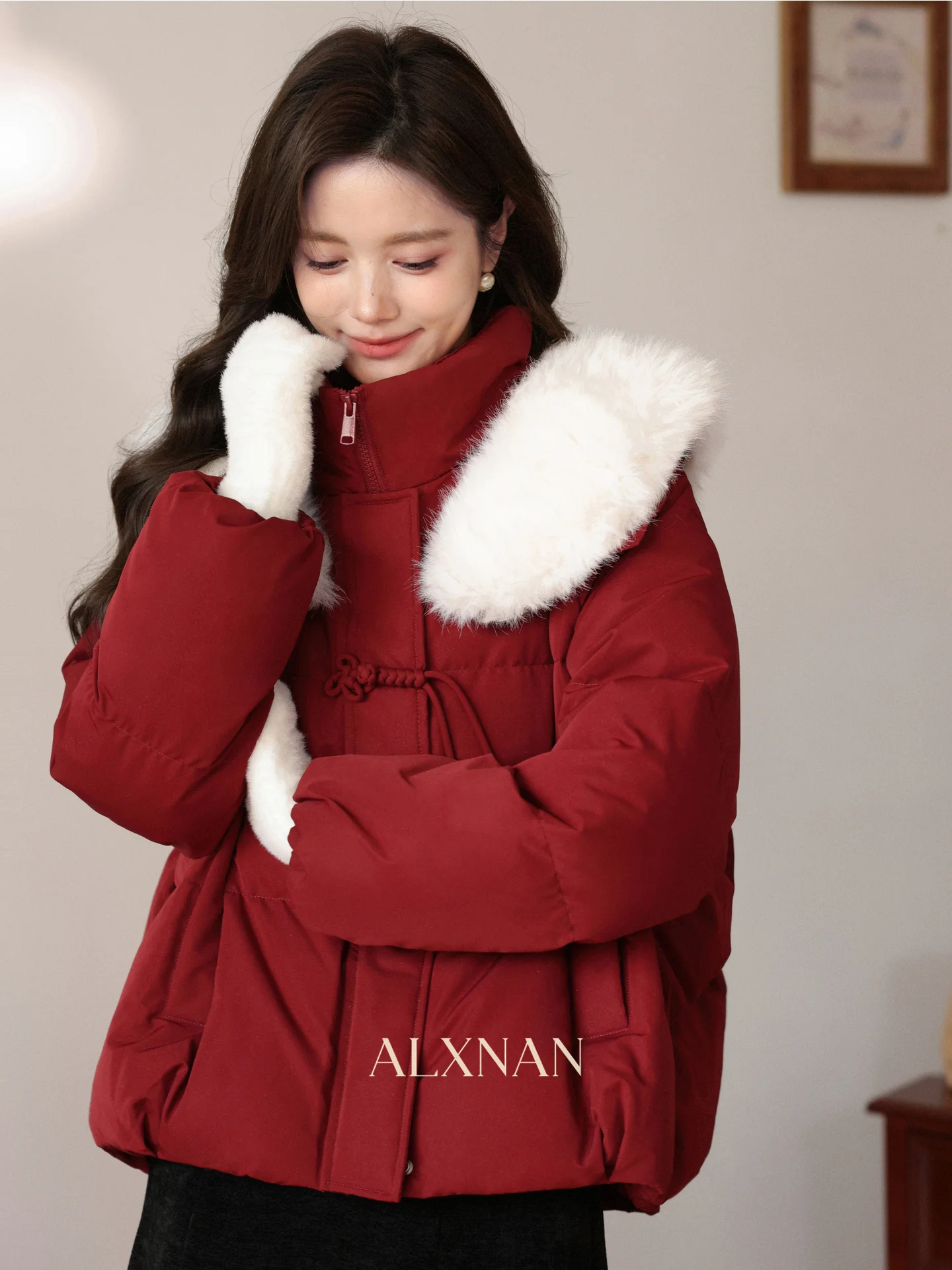 

Warm Red Stand Collar Short down Jacket Women's Fashion Casual Style Duckling South Eiffel Autumn Winter New Arrival Coat