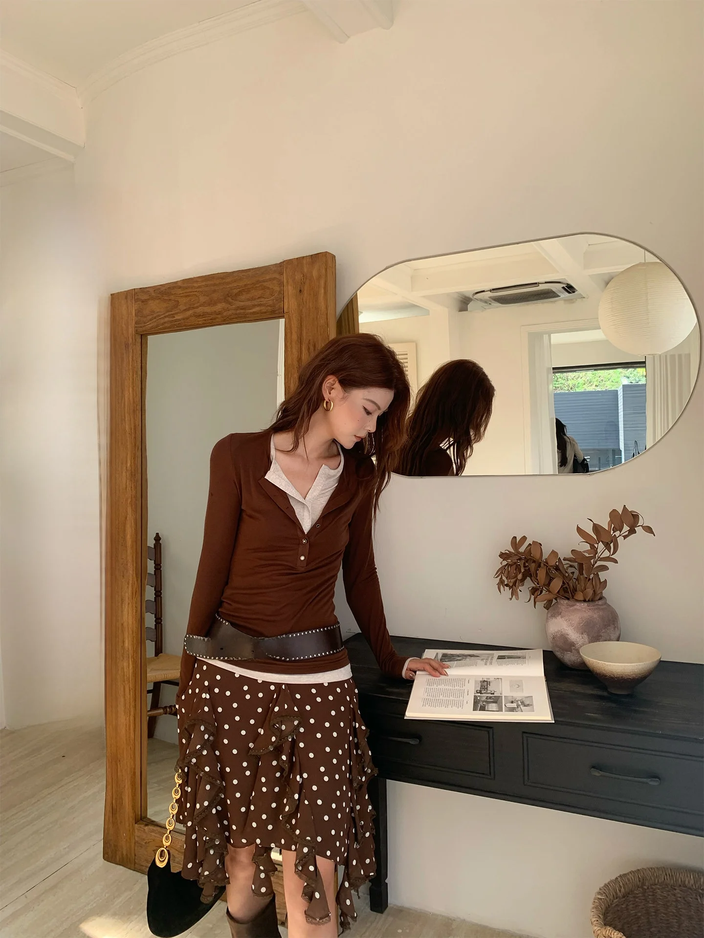 

Ретро-стильная вязаная кофта с длинным рукавом для женщин, с V-образным вырезом, имитация двухслойности, базовый слой, весна-осень, для повседневной носки, универсальная, из модала и шерсти.