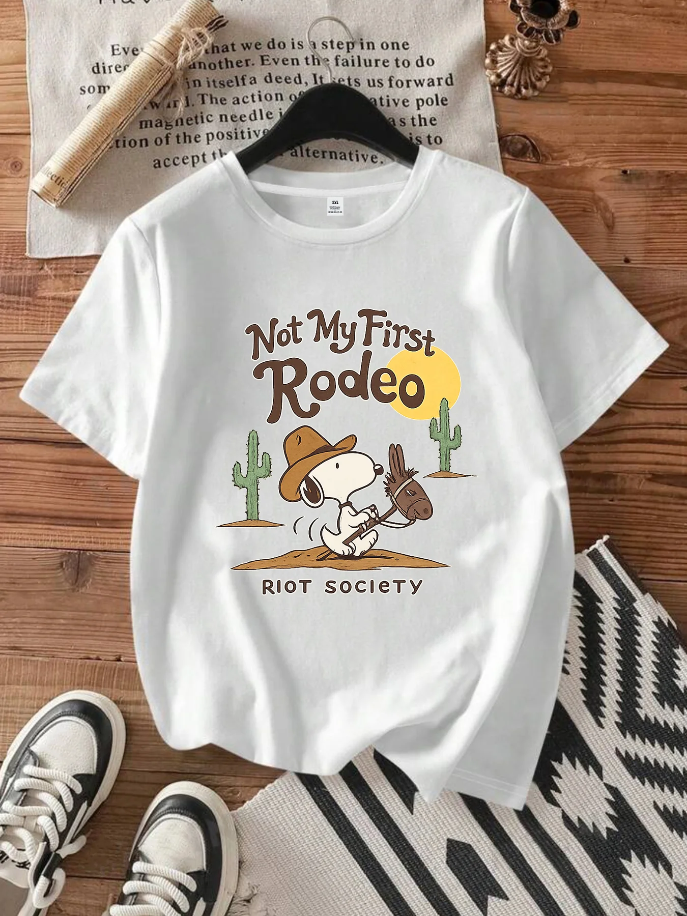 

【WDS0045】Женская футболка больших размеров с круглым вырезом, короткими рукавами, эластичными рукавами-полурукавами и модными принтами.