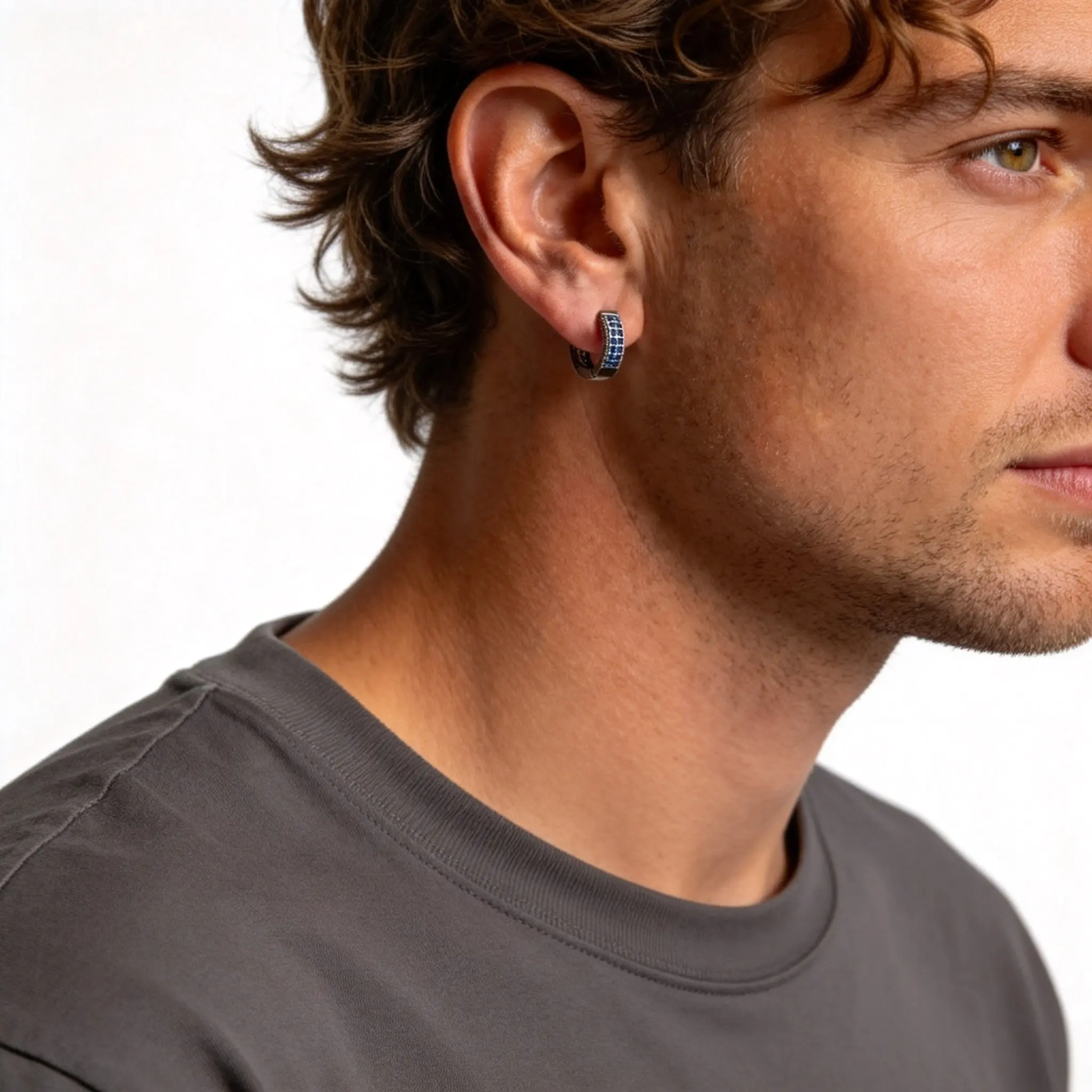 Hiphop Herren-Creolen, Weiß-Blauer Zirkon Schwarze Metall-Huggies, Trendiger Punk-Schmuck Geschenk – Detail 3