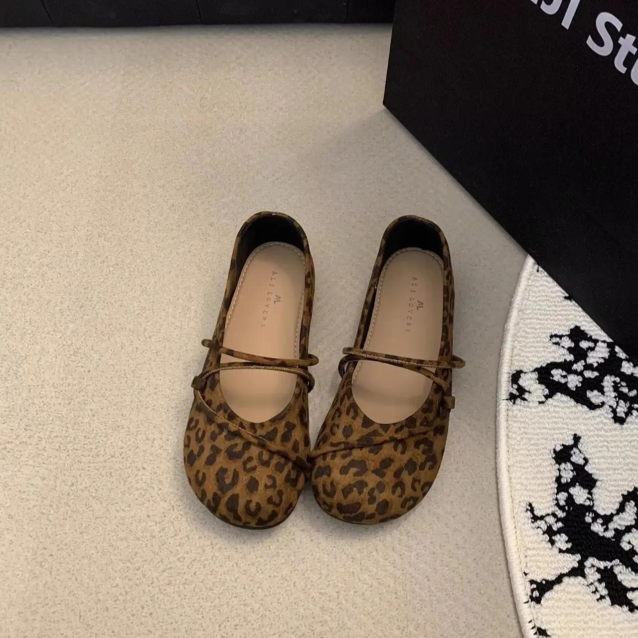 Woman Fashion Leopard Print Flat Shoes Round Toe Shallow Mouth Single Shoes 2025 Spring Outdoor Comfort Soft Sole Ballet Shoes