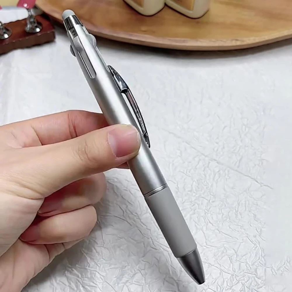 Stylo à points pour ongles 4 en 1, outil multifonctionnel, 4 pointes interchangeables pour des designs précises de Nail Art, bricolage de Salon professionnel, 1 pièce