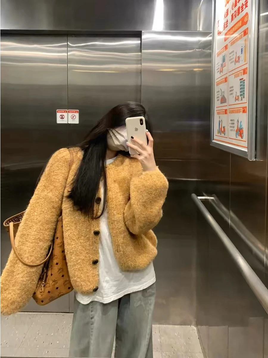 

Желтый мягкий вязаный кардиган свободного кроя для женщин, новинка весенней коллекции, короткое пальто для невысоких фигур