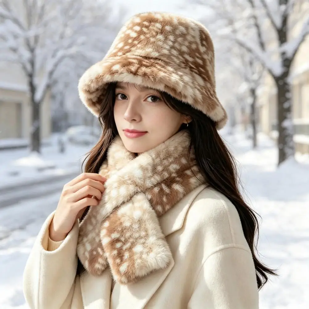 Winter Travel Warm Hat Women’s Faux Fur Bucket Hat Cozy Spotted Deer Winter Scarf Soft Furry Fisherman Hat for Girls Autumn