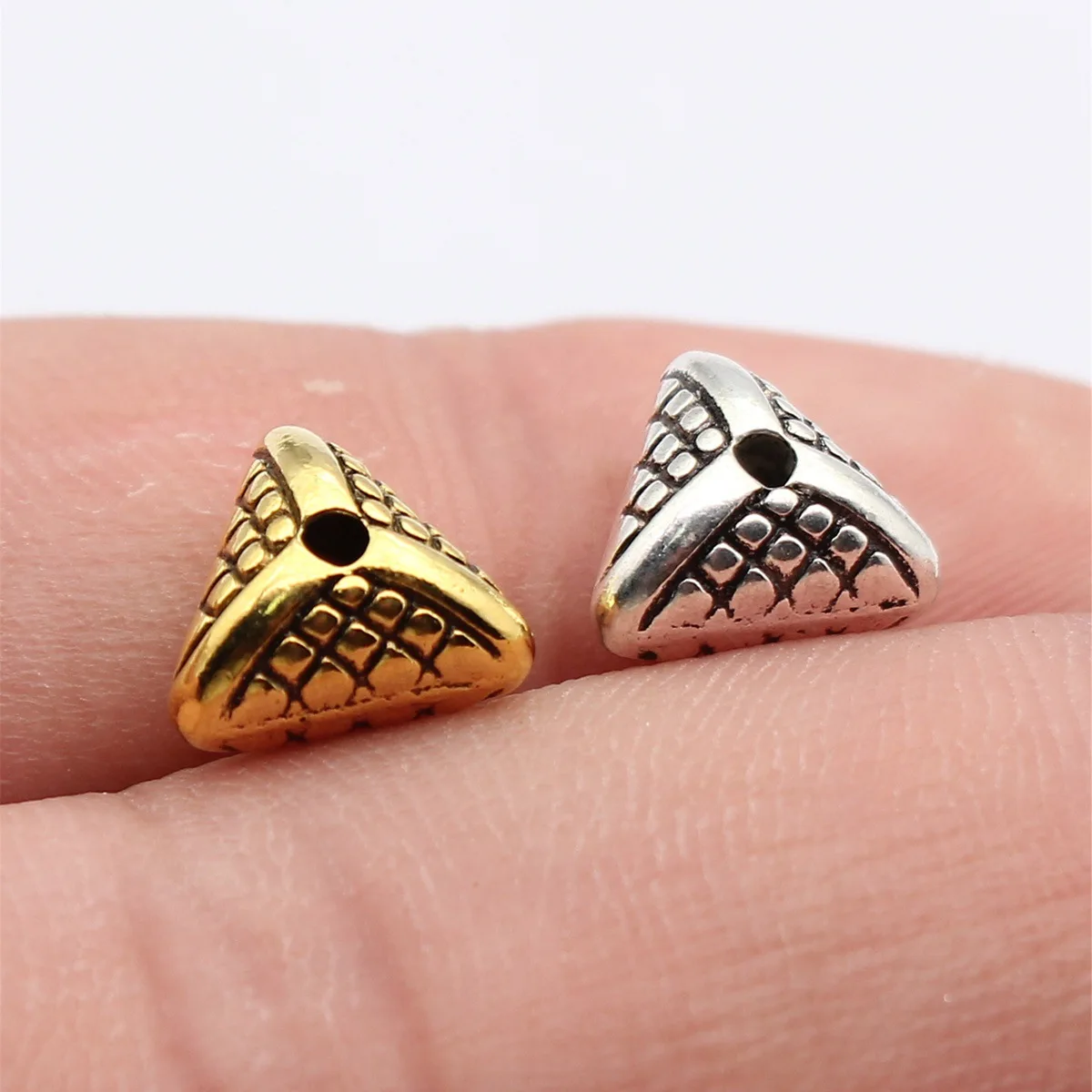 WYSIWYG 10pcs 10x9.5x6.7mm 2 Colors Antique Silver Color Antique Gold Color Triangular Textured Spacer Beads