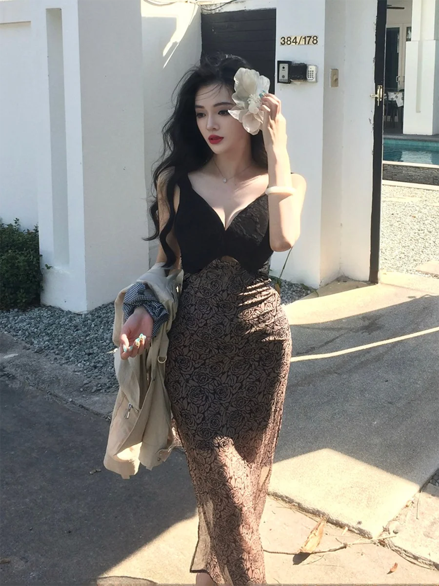 ReddaChic Sexy Vrouwen Stitch Kant Tank Jurk Romantische Rose Print V-hals Uitgesneden Bodycon Midi Lange Jurk Zomer Nacht Clubwear