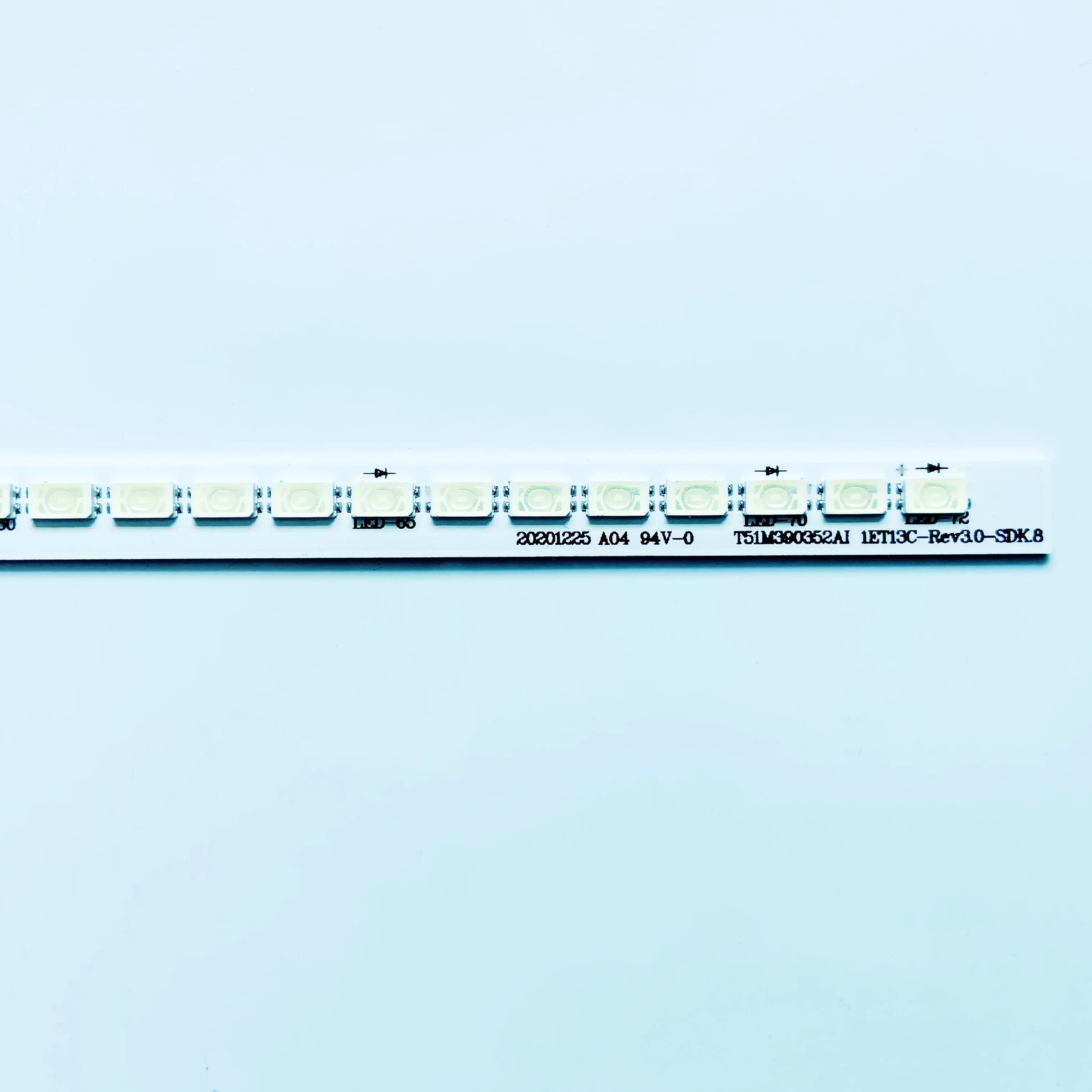LED strip For 39''TV T51M390352AI1ET13C T52M390354AI1ET13T35 L39F2560 L39F2550E LE39D8800 L39F2590E L39F1570B L39F1510B