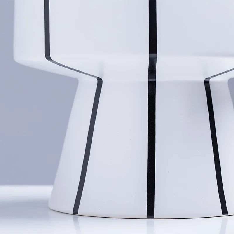 Simple ceramic handicrafts indoor soft decoration ornaments, creative stripes minimalist flower ware