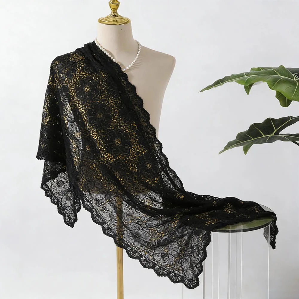 

Элегантные вечерние платья, шали, прозрачные ажурные накидки с декоративной отделкой, свадебные болеро, нежные тканевые накидки для подружек невесты с пайетками и вышивкой