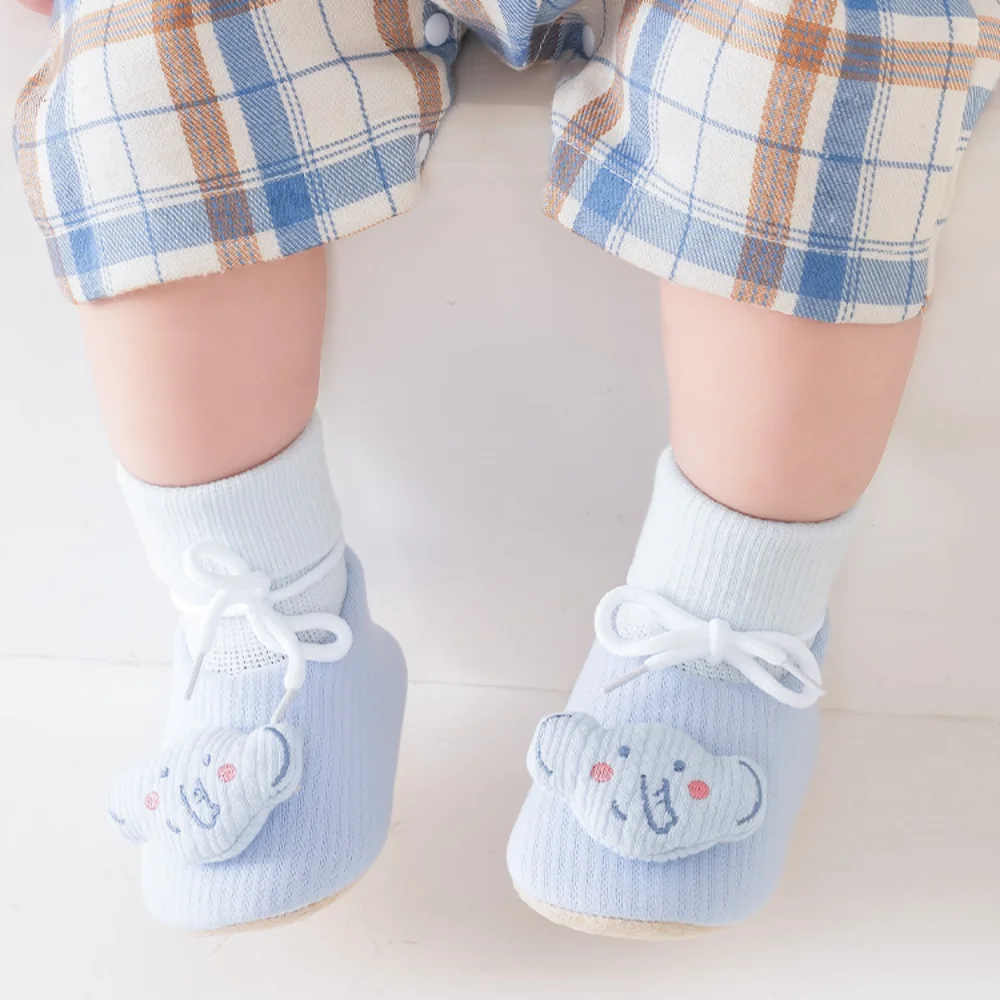 Chaussures coordonnantes en coton pour nouveau-né, mocassins à semelle souple pour bébé, design au beurre de dessin animé mignon, chaussures pour tout-petits, haute qualité