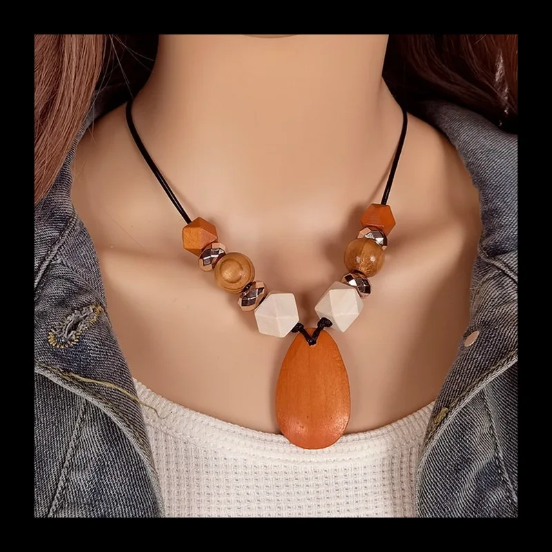 الرجعية العرقية نمط الخشب الطبيعي مطرز قلادة المرأة قطرة الماء الخشبية قلادة الترقوة سلسلة مجوهرات #1