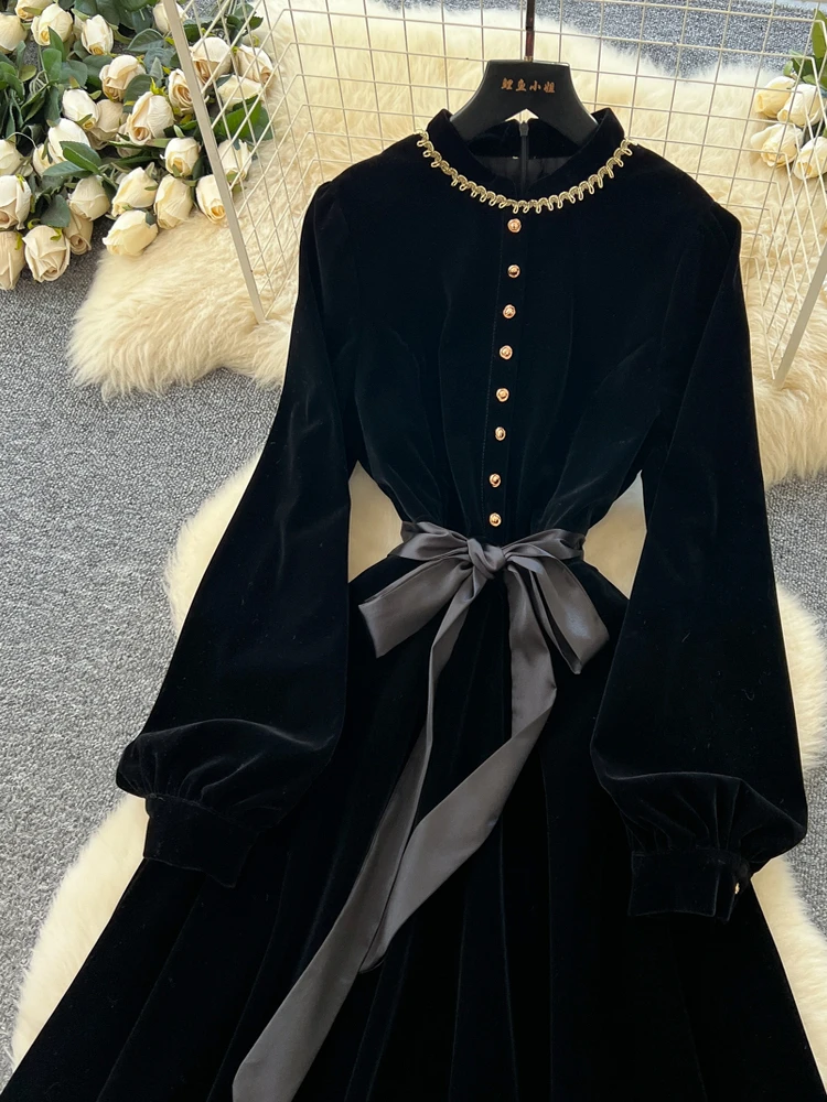 Ele Bla Velvet Dr W… - image