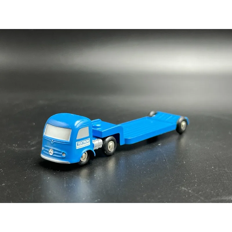 Modelo de Coche de Aleación Schuco Piccolo Escala 1:90 LP911 742 con Remolque
