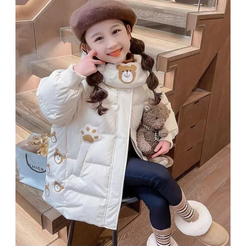 

Новая зимняя куртка для девочек, длинная стильная толстая теплая куртка на молнии с капюшоном и принтом медведя для детей от 2 до 12 лет, верхняя одежда на хлопковом пуху