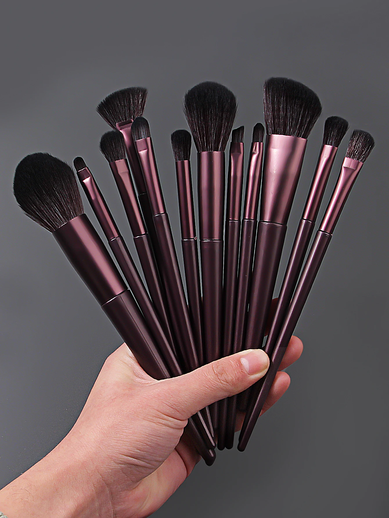 Juego de brochas de maquillaje de 12 piezas: rubor, sombra de ojos, corrector, lápiz labial, pincel delineador de ojos, cerdas suaves, herramientas de maquillaje completas + cubo de almacenamiento de 1 piezas