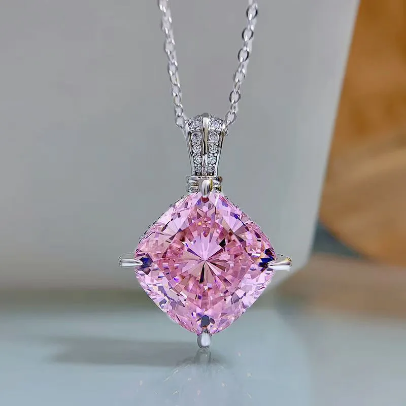 18K white Solid Platinum PT950 certifid14*14 pillow-shaped pink 21ct high carbon diamond pendant women's collarbone necklace
