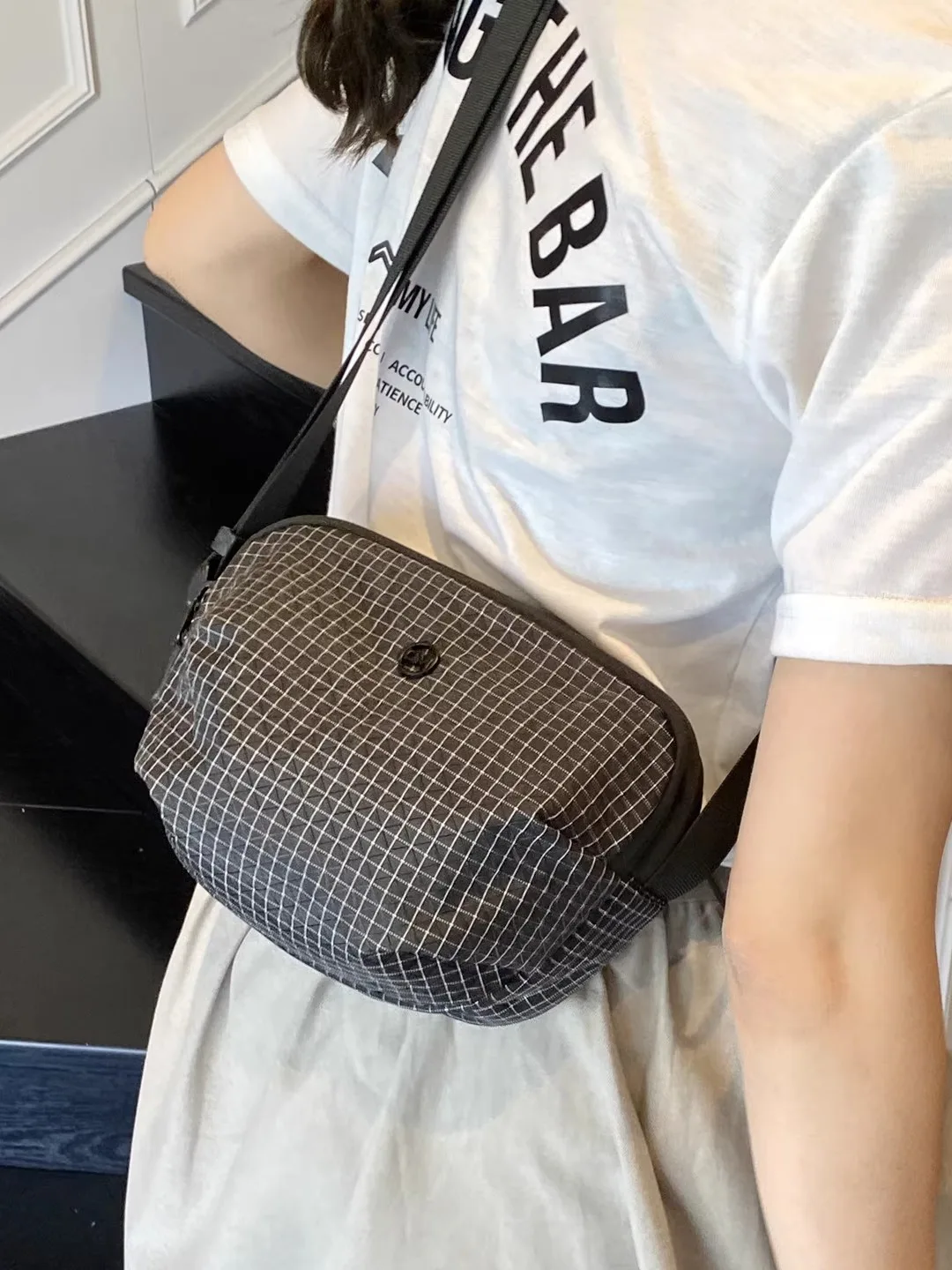 bolsa-esportiva-de-nylon-estilosa-sex-leve-transversal-para-ombro-casual-combina-com-tudo-para-homens-e-mulheres-nova-2025