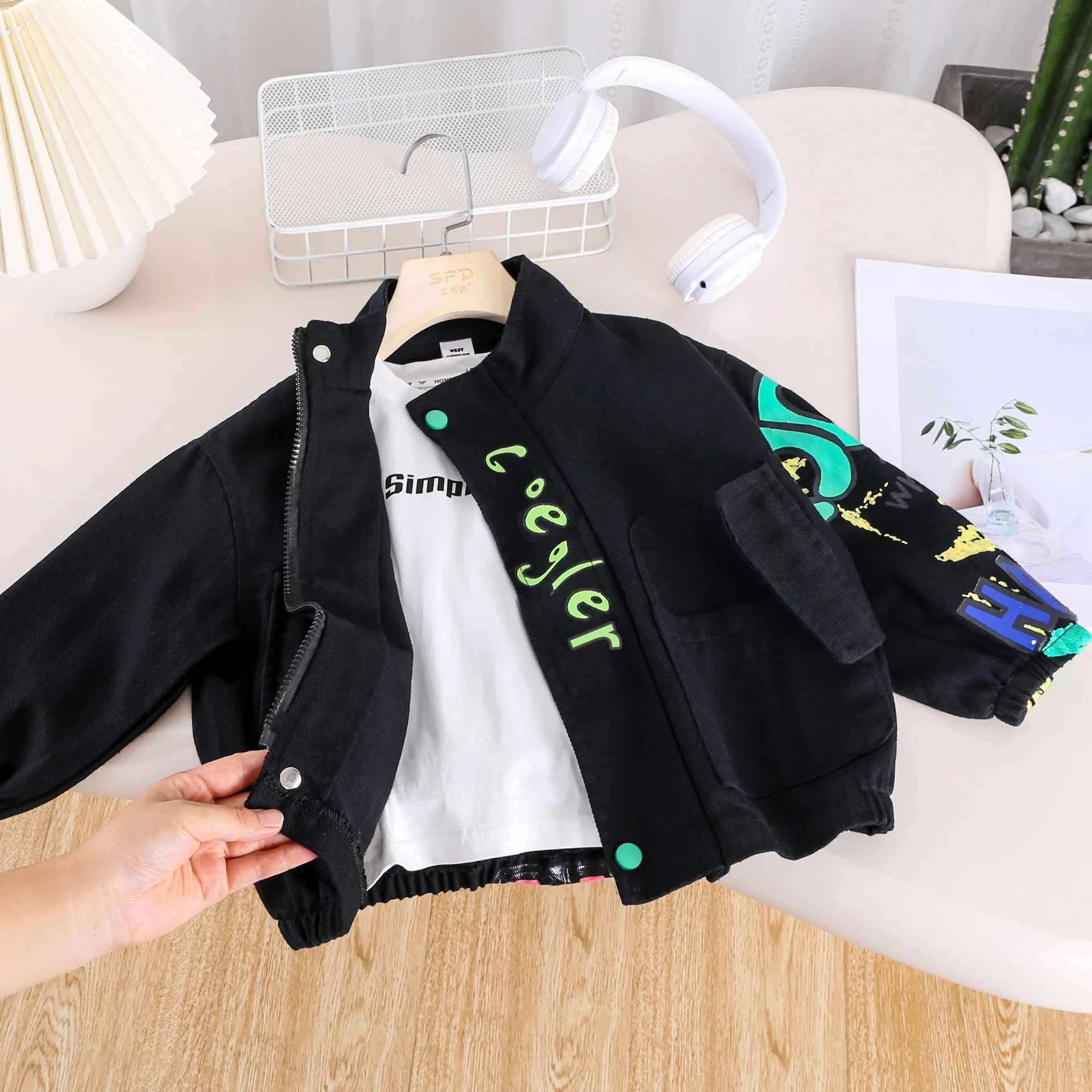 Boys Doodle Cotton Jacket 2025 Spring Autumn Children Fashion   Long Sleeves Lapel Coat Kids Black Zipper Casual Outerwear