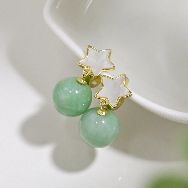 Light Luxury White Fritillaria Star earings Natural Chalcedony Fresh Light Green Bead Short earrings for women Romantic Jewelry