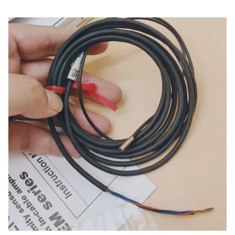 

New EM-030 photoelectric sensor for fast delivery