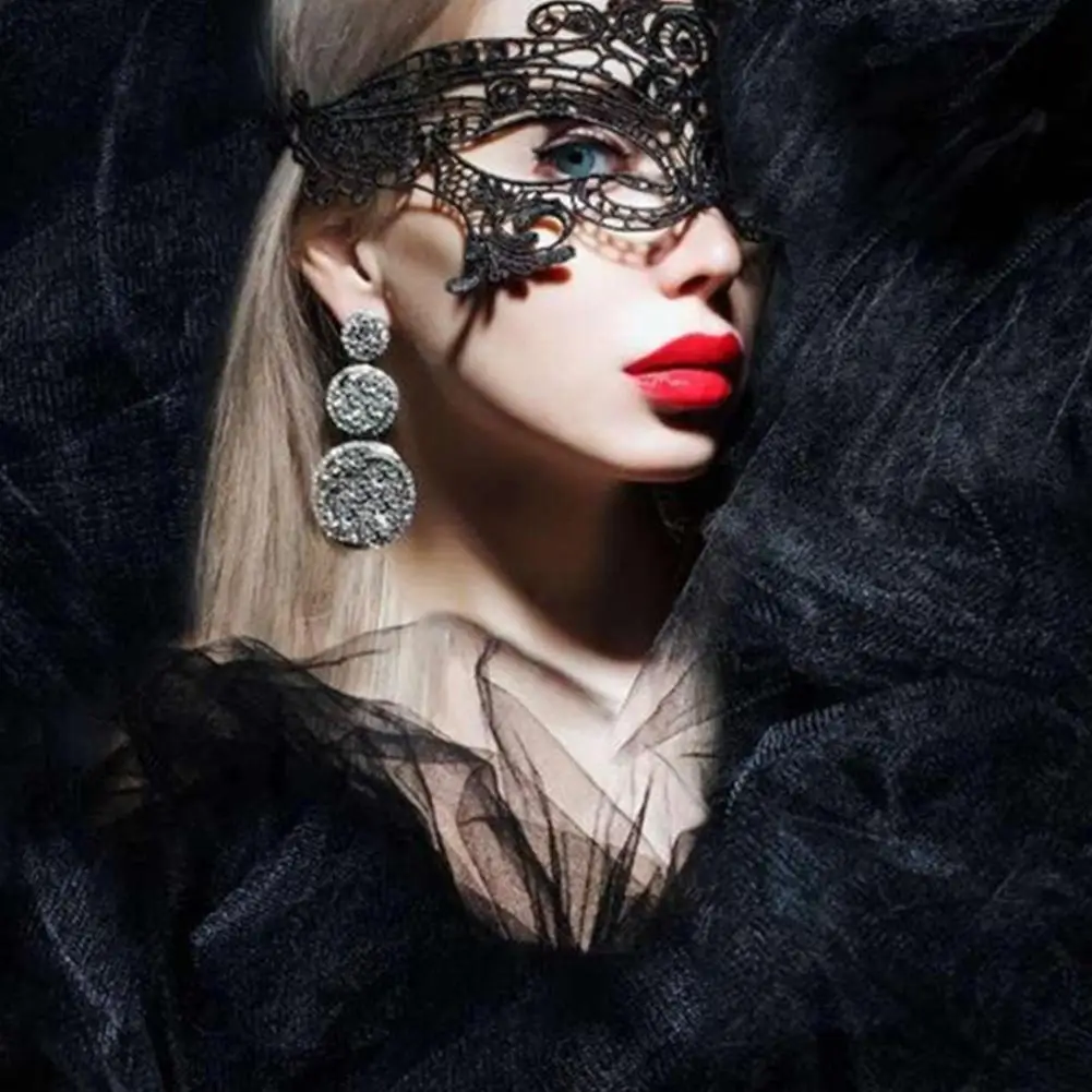 Czarna maska na przyjęcie dla kobiet Hollow Lace Masquerade Blindfold maski na twarz księżniczka Prom rekwizyty na przyjęcia kostium przyjęcie z okazji ukończenia szkoły