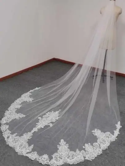 LOUIS NOVIAS Custom Made Bridal Veils