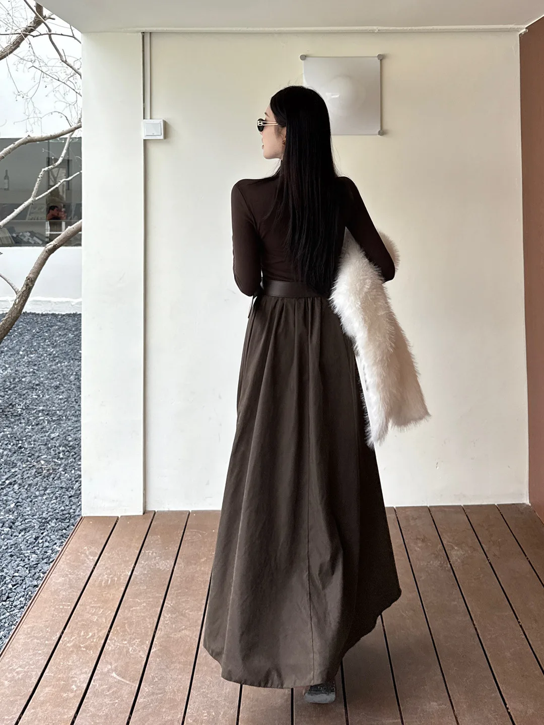 Feminino com decote em v café marrom vestido de manga longa cinto francês hepburn casual a linha vestidos na moda camada interna casacos de inverno