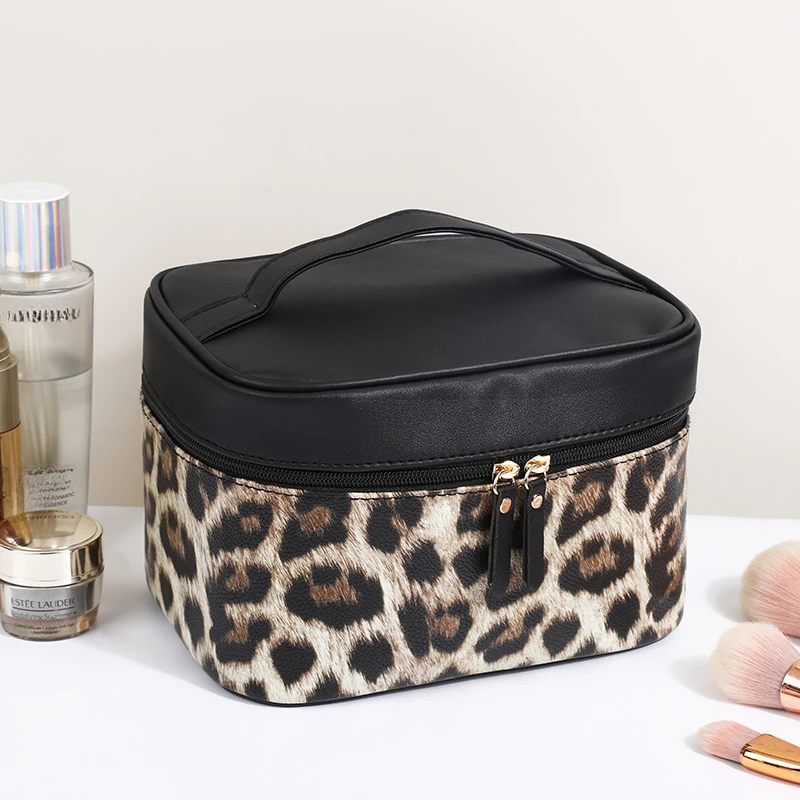 Personalized Classic Makeup Bag with Retro Leopard Print Large Capacity Portable Toiletries Bag Waterproof PU Storage Bag