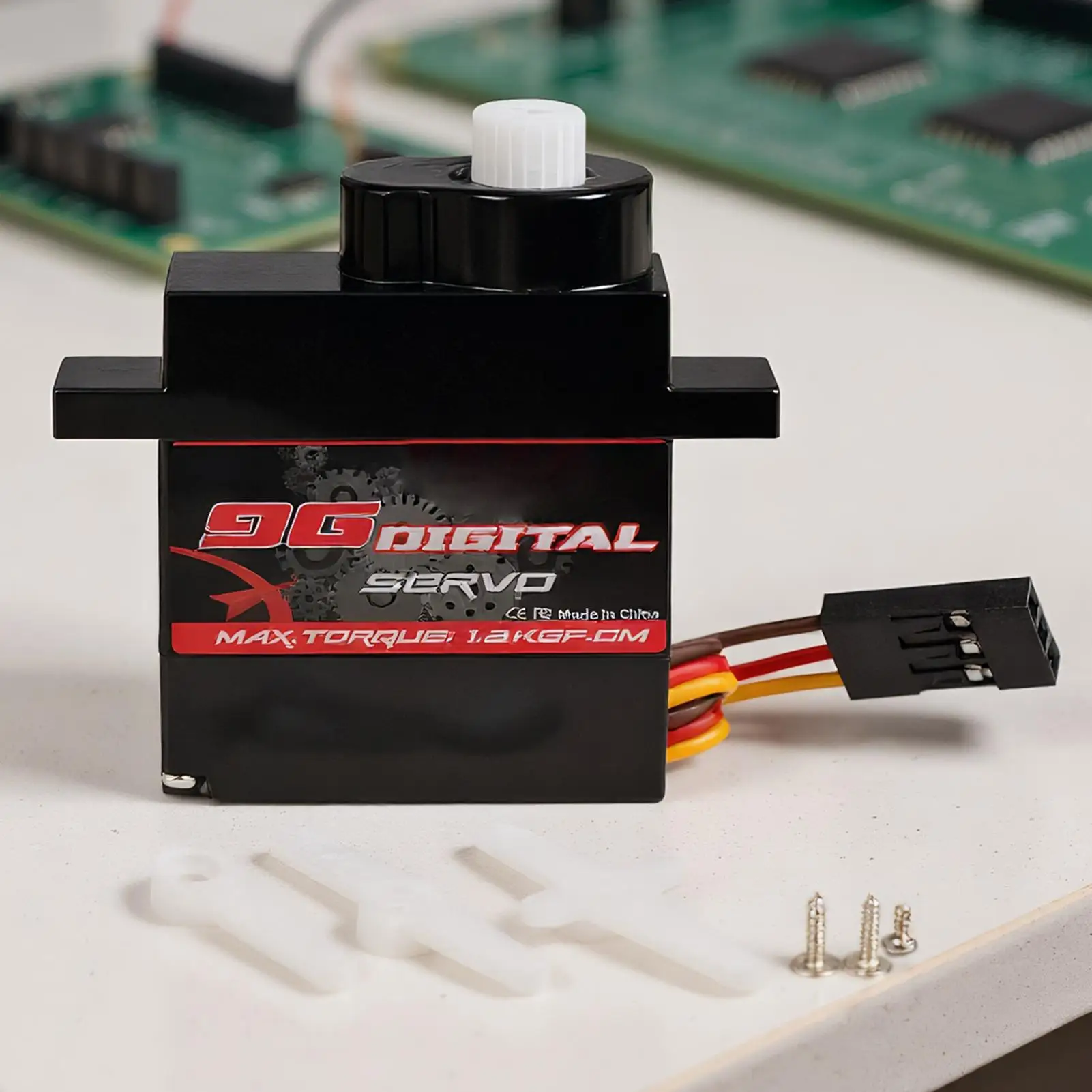 Servo moteur numérique RC, jouet, couple élevé, Angle de contrôle de 1.4Kg, accessoire robotique à faible bruit de 180 degrés pour garçons débutants