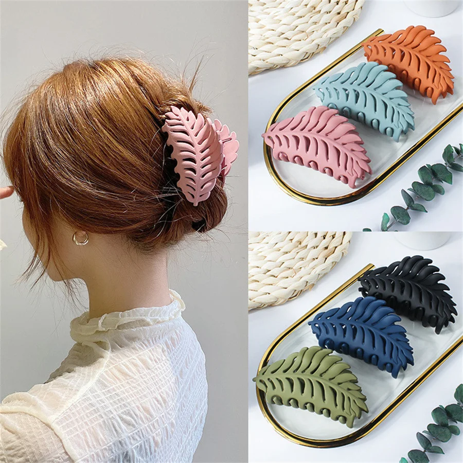 

Matte leaf-shaped solid color women's hair clip matte bun hair accessories styling tools simple versatile hair accessories