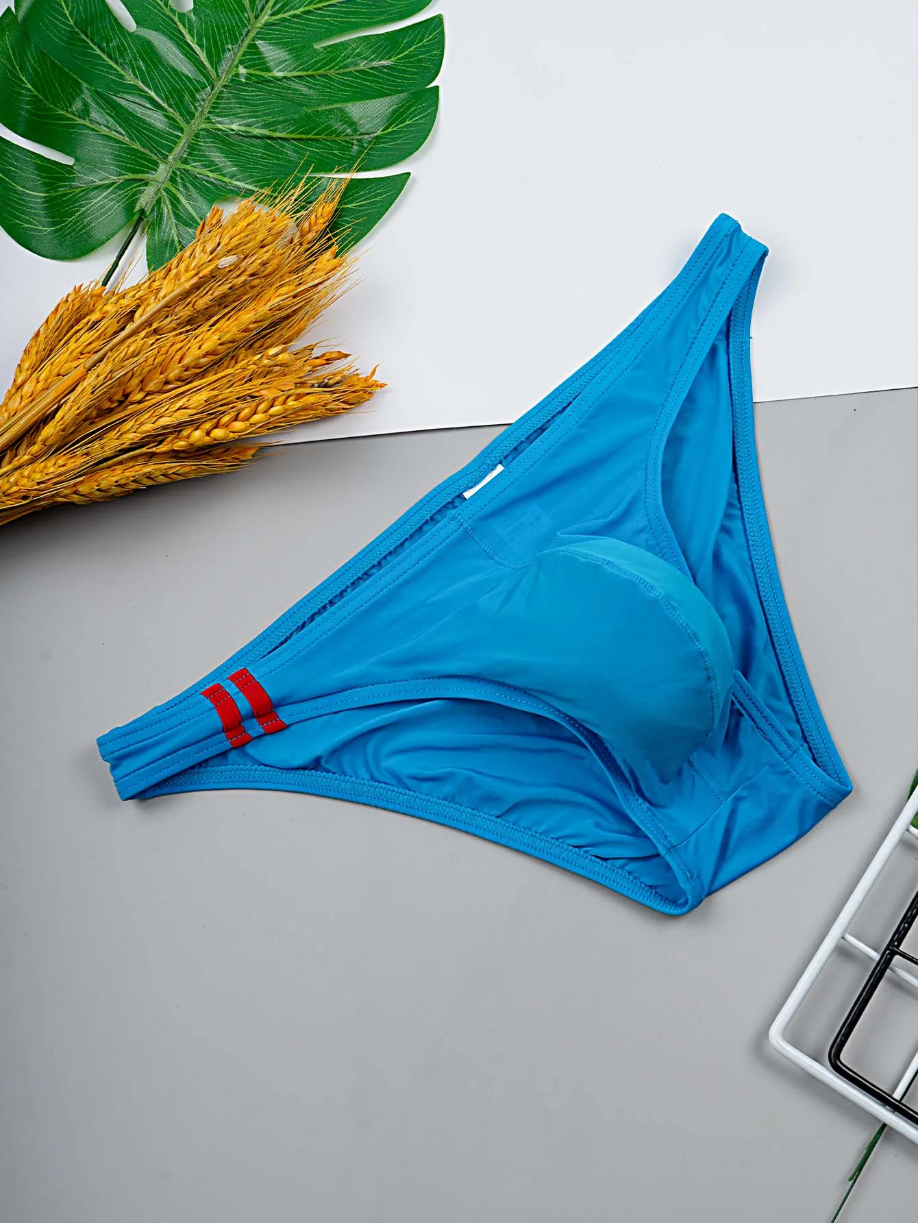 5er-Pack, verschiedene Farben, schnelltrocknende Herren-Slips, Herren-Slips in verschiedenen Farben, hochelastisch, atmungsaktiv und bequem, Herren-Sommer-Slips, weiche Herren-Slips, Herren-Slips mit U-förmigem Schnitt, die eng am Körper anliegen. – Detail 9
