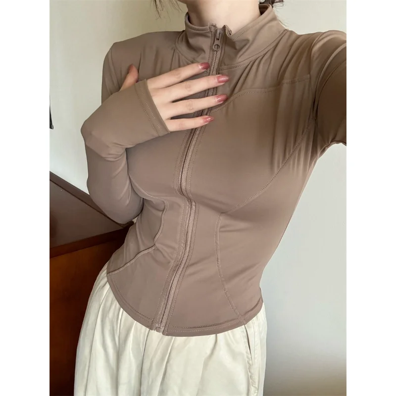 

Slim Fit Yoga Sun Protection Jacket Short Style Thin Material Stand Collar Trendy Top for Small Figures Fashionable Sportswear