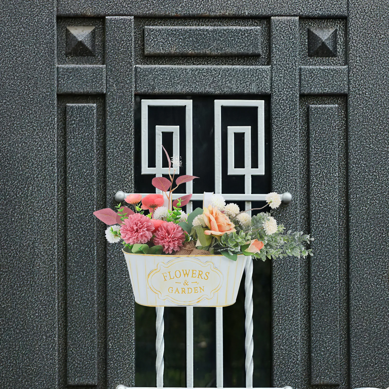 

Wall Hanging Flower Pot Metal Balcony Planter Box Garden Fence Decorative Outdoor Plant Container Railing Mount Hanging