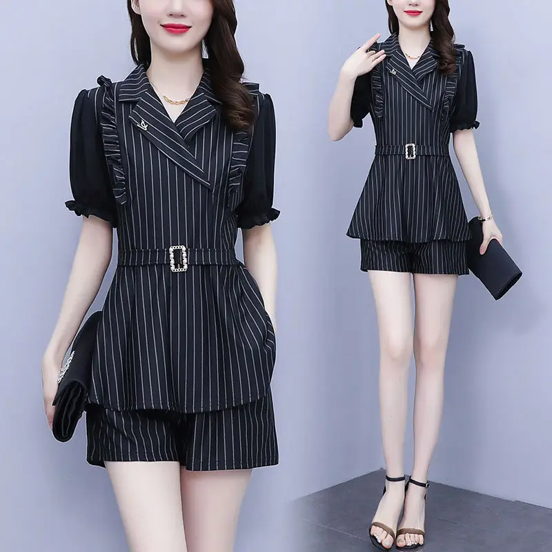 Spring/Summer Women's Set New Korean Stripe Fashion Trendy Set Slimming High End Elegant Women's Two Piece Set