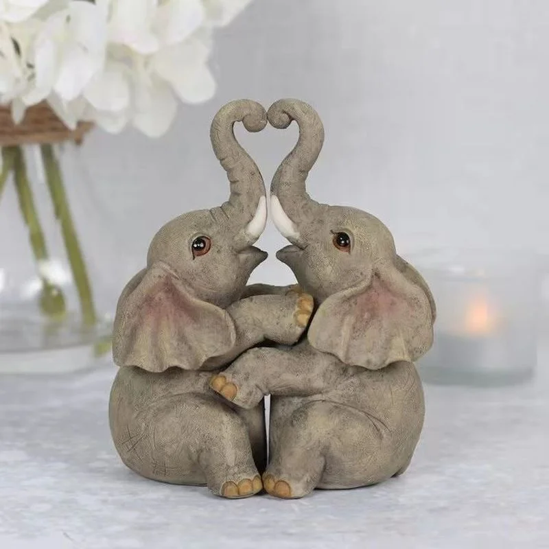 

Creative Love Animal Hug Statue Resin Crafts Animal Love Couple Cuddling Figurine Weddings Anniversaries Gifts Birthday