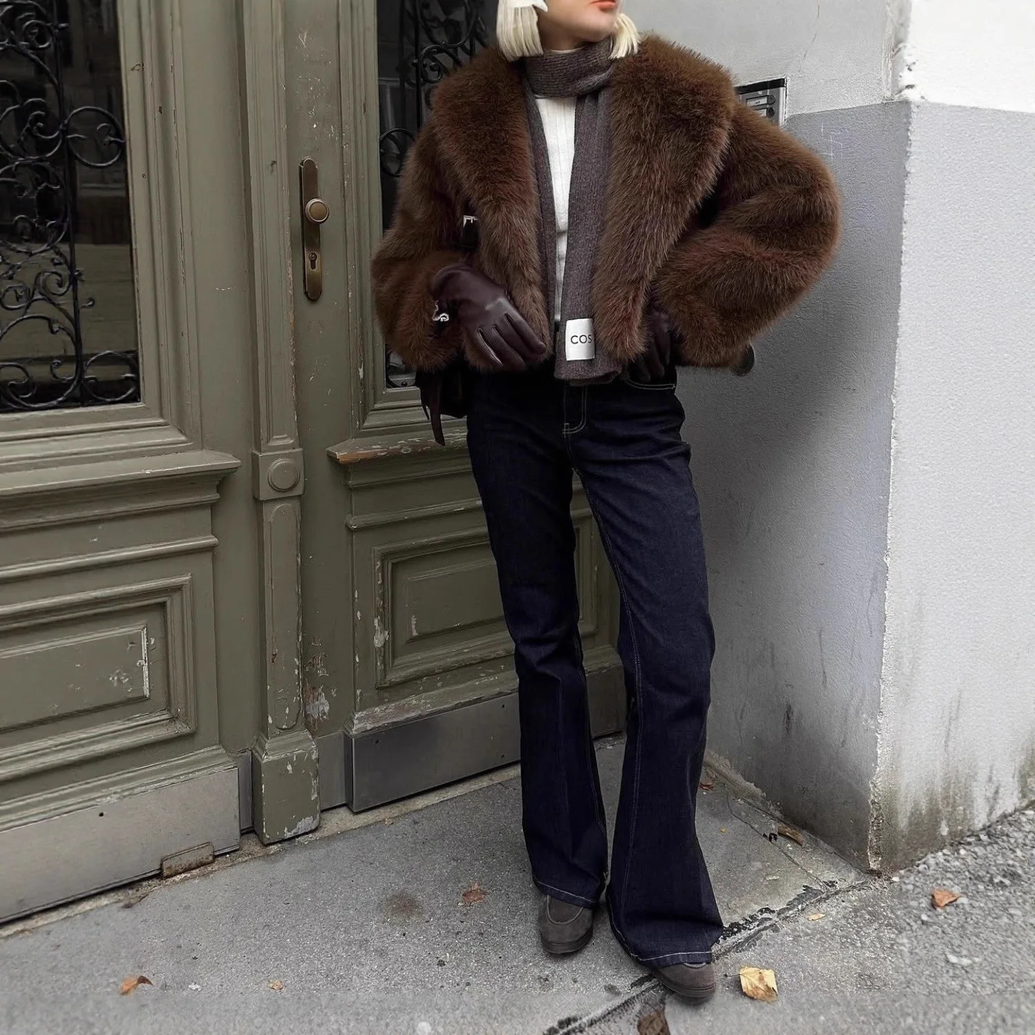 

Old Money Women Winter Faux Fur Jacket Retro Coffee Lapel Collar Loose Female Artificial Fur Outwear Slouchy Lady Eco Fur Coat