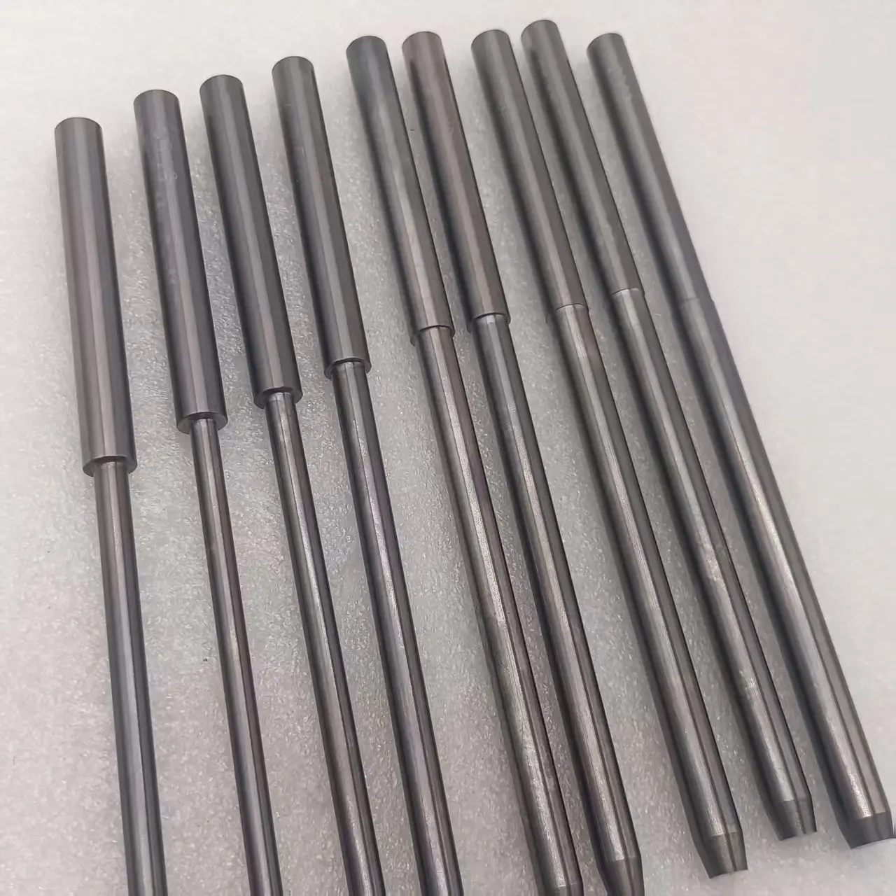 

Serdi Valve Seat Pilot 9.52MM Shank Valve Guide Pilots CL Type 190L d6.48-8.48mm Carbide Long Shank Valve Guide