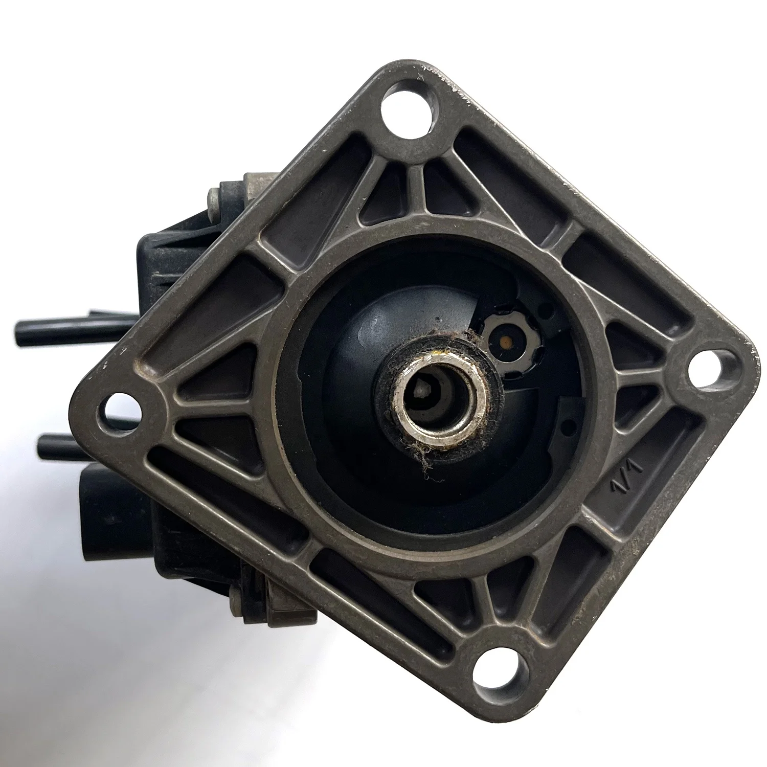 جودة عالية لأجزاء سكانيا 1942899 أسطوانة الفرامل الرئيسية مناسبة للأجزاء المستوردة لشاحنة توزيع عالية الجودة G440