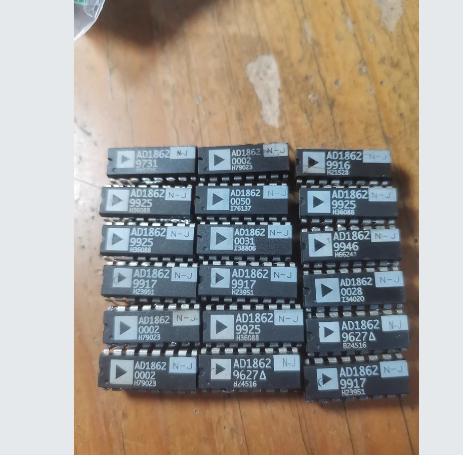 

AD1862N -J original disassembly dual-column IC audio fever conversion